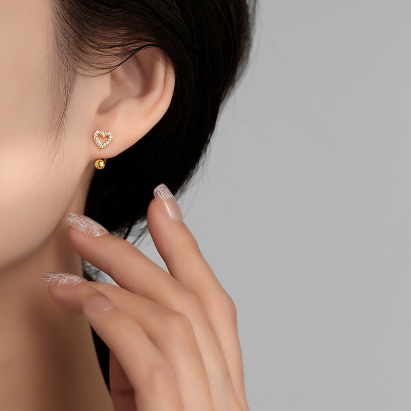 Trendy Vintage Gold Color Heart Earring Women Classic Tiny Minimal Piercing Stud Earrings Female Jewelry Gift4