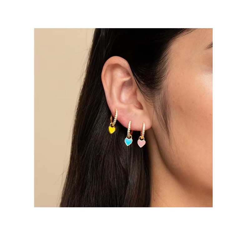 Vintage Enamel CZ Love Heart Huggies Colorful Crystal Dropping Oil Round Circle Gold Plated Hoop Earring for Women Small Jewelry