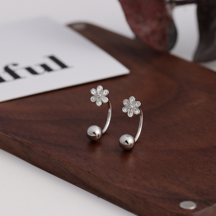 Fashion Simple Spring Stud Earrings for Women Little Flower Zircon Screw-Back Minimal Thin Ear Nail Piercing Accessories Jewelry