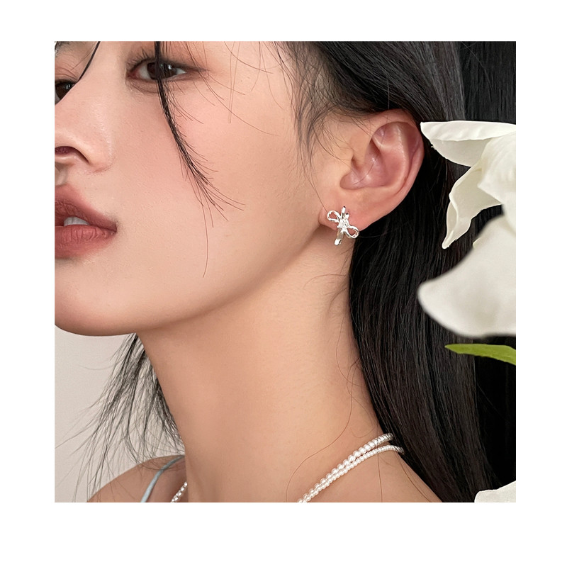 Sweet Cute Bow Stud Earrings for Women Korea Ribbon Earrings Simple Minimalist Ear Piercing Jewelry Gift