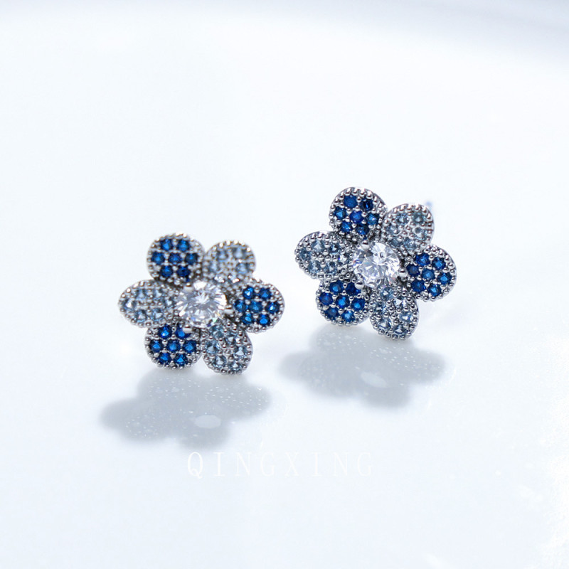 New Japanese and Korean fashion sweet flower earrings micro-set synthetic red sapphire gradient exquisite small flower earrings for girls
