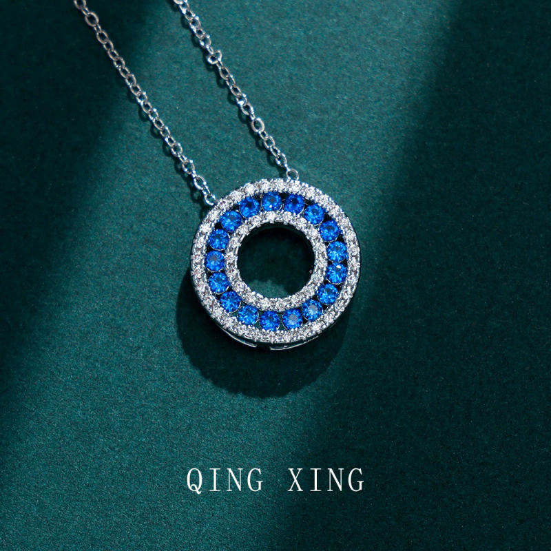 New style synthetic gemstone inter-color imitation diamond inlay pendant light luxury fashion donut red corundum necklace