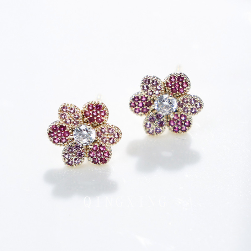 New Japanese and Korean fashion sweet flower earrings micro-set synthetic red sapphire gradient exquisite small flower earrings for girls
