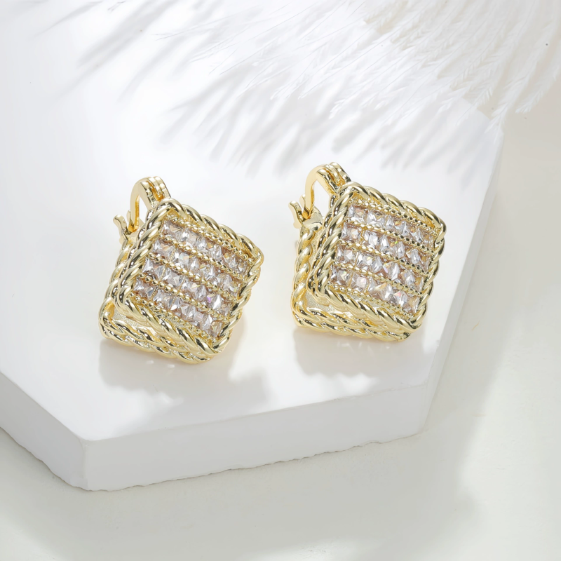 Niche temperament light luxury high-end earrings double-sided spinel 108# inlaid geometric square diamond ear buckle earrings wholesale