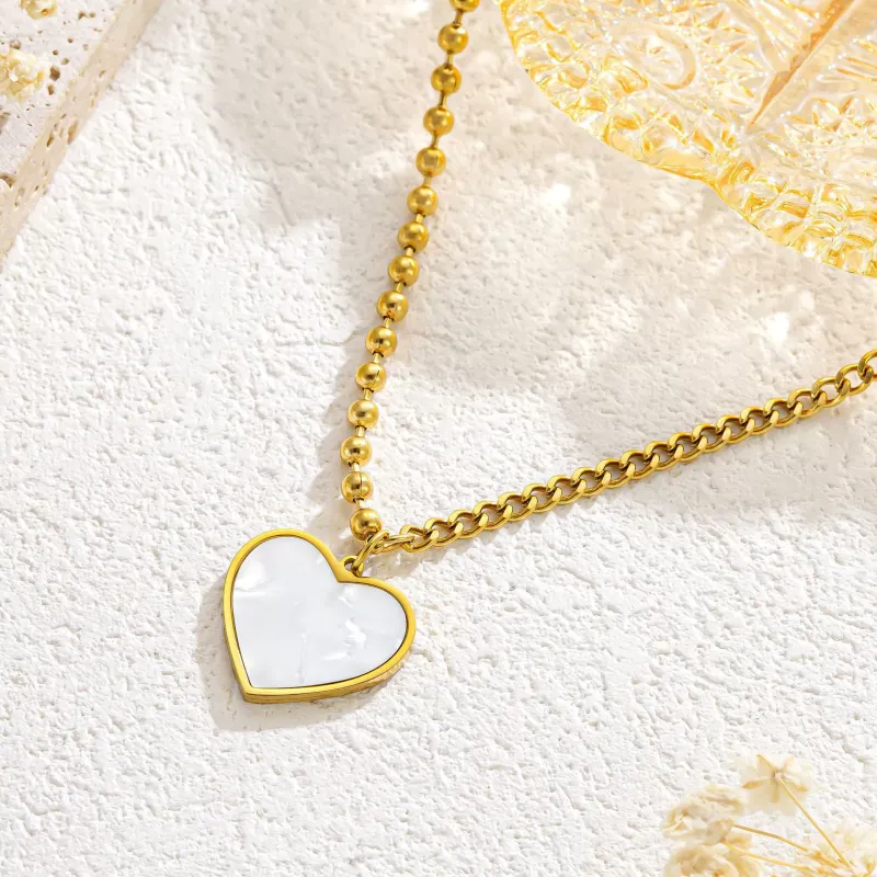 European and American cross-border trendy temperament necklace stainless steel peach heart love natural shell clavicle chain titanium steel factory direct supply