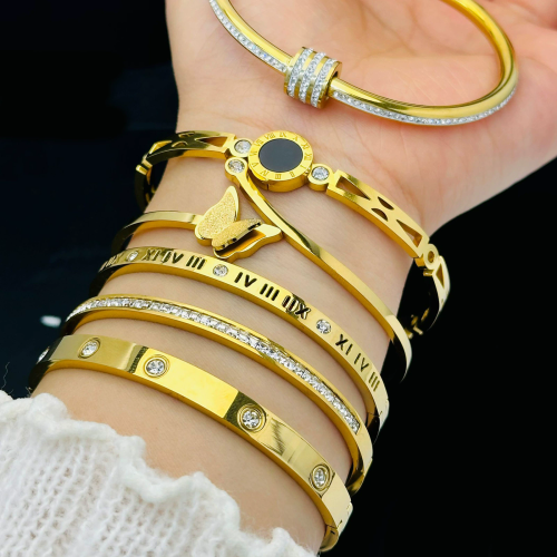 Round diamond-set titanium steel bracelet high-end bracelet ins niche design simple and cold style handmade Korean version personality