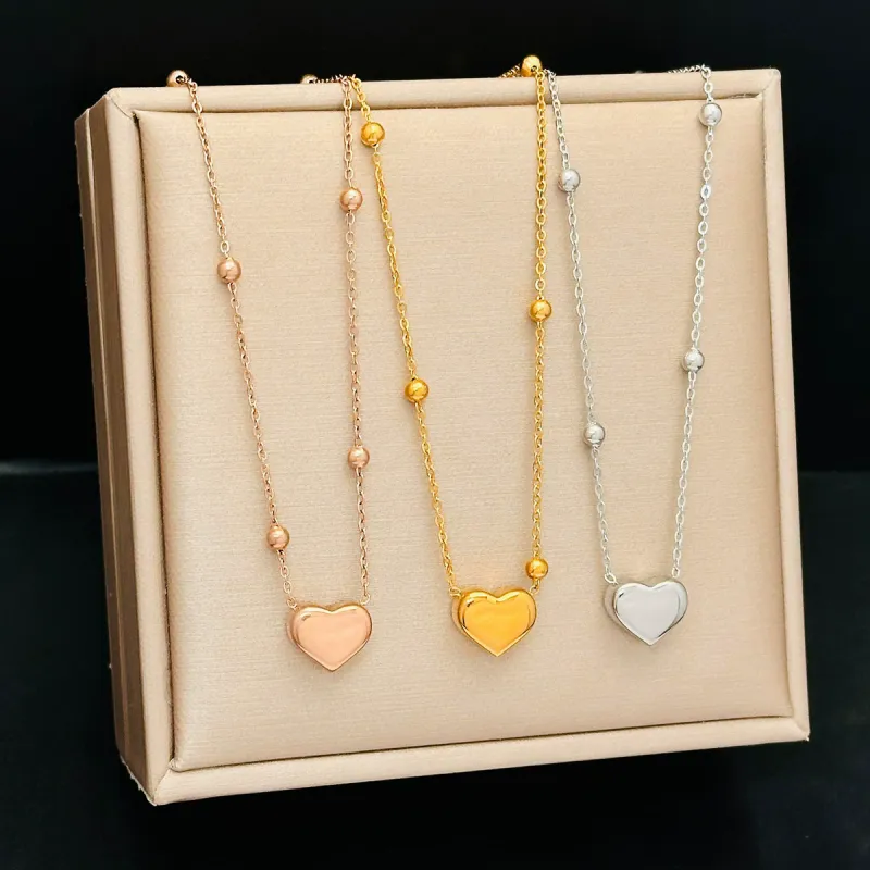 Simple love titanium steel necklace for women with niche design sense 18K gold clavicle chain new necklace accessories