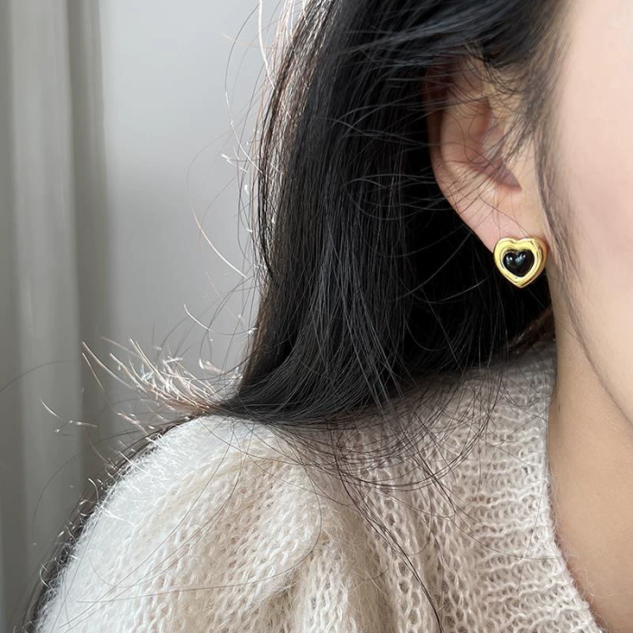 Love pendant neck earring chain women clavicle chain internet celebrity ins style niche design titanium steel colorless necklace