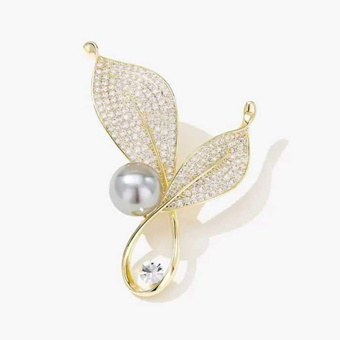 New style of women's pearl high-end exquisite corsage anti-exposure suit small fragrance style pin accessories
