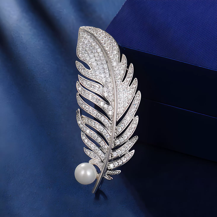 Angel's wings exquisite and elegant women's feather brooch temperament versatile accessories suit coat pins breastbone