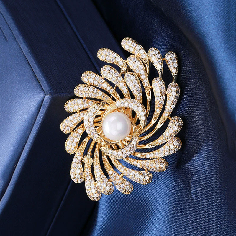 Luxury atmospheric firework brooch high-end women’s retro pearl brooch light luxury niche high-end sense pin suit accessories