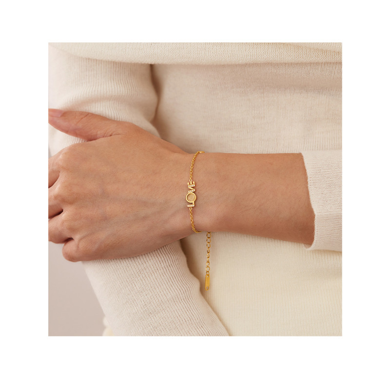Wholesale LOVE Letter Bracelet Women's Jewelry Fashion Niche Design Sense Mother Shell Inlaid Zircon Bracelet