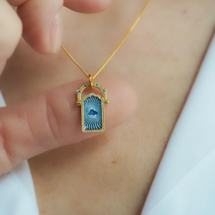 Trendy Shakeable Tarot Card Necklace Stainless Steel Colorful Lucky Guardian Heart Pendant Necklace Women Jewelry