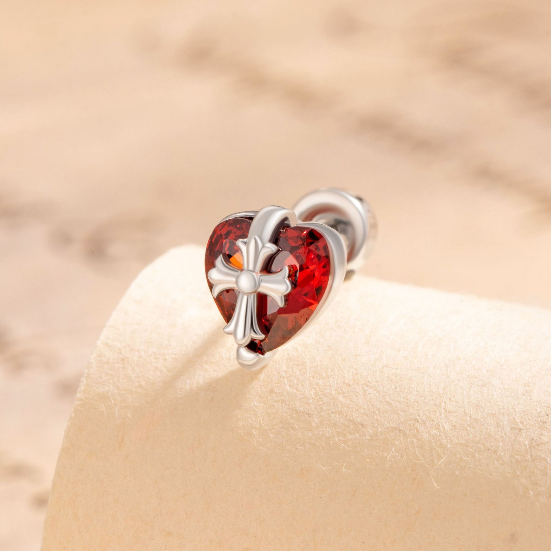 1Pcs Creative Cross Love Titanium Steel Screw Ear Bone Earring Jewelry for Women