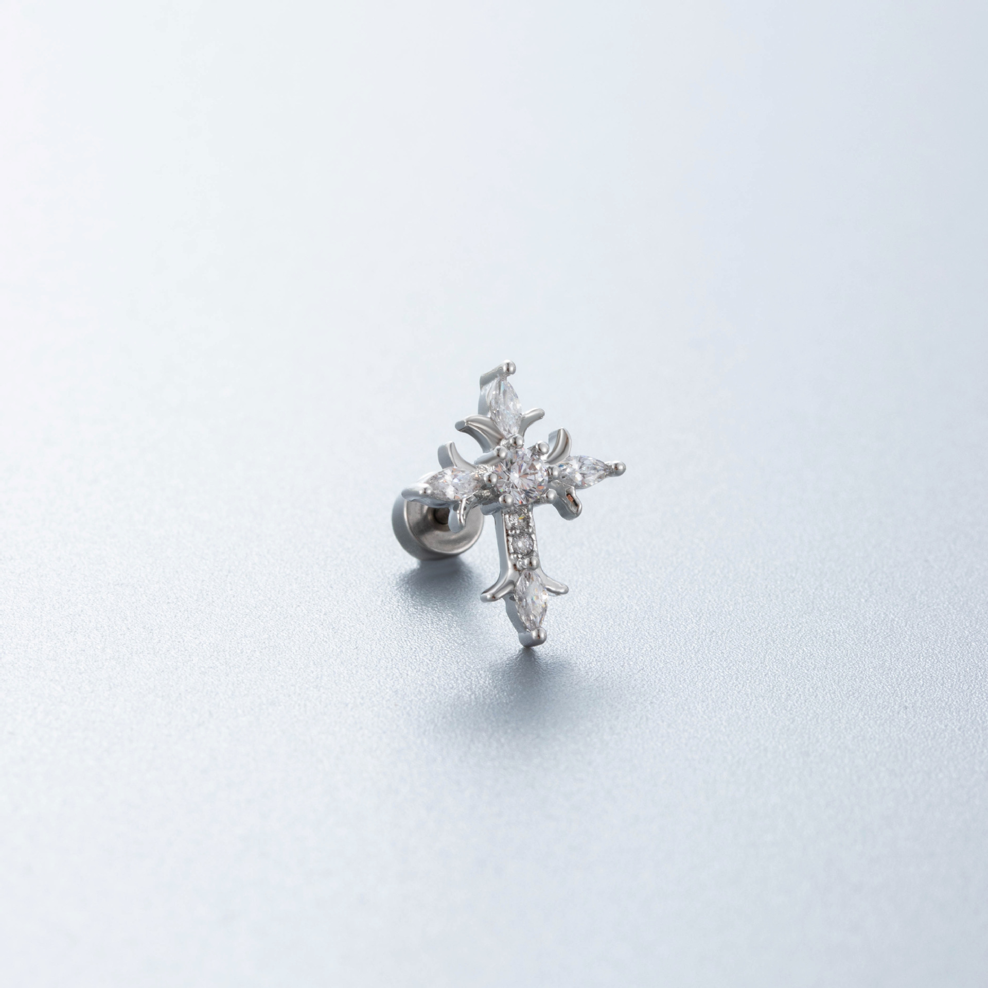 1Piece Stainless Steel Cross Jesus Zircon Bone Stud Stud Ear Tragus Internally Threaded Flat Bottom Cartilage Piercing Earring