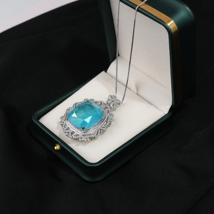 New Gold-Plated Jewelry European and American Style Gemstone Square Pendant Necklace