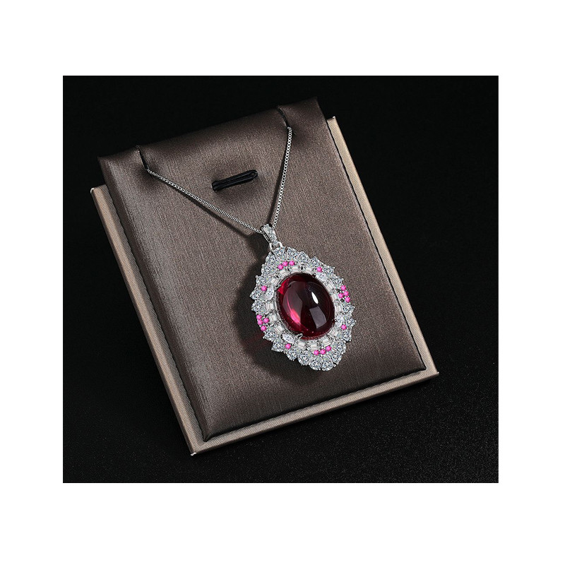 New Egg-shaped Ruby Full Diamond Women's Jewelry Necklace Luxury Designer Jewelry Necklace