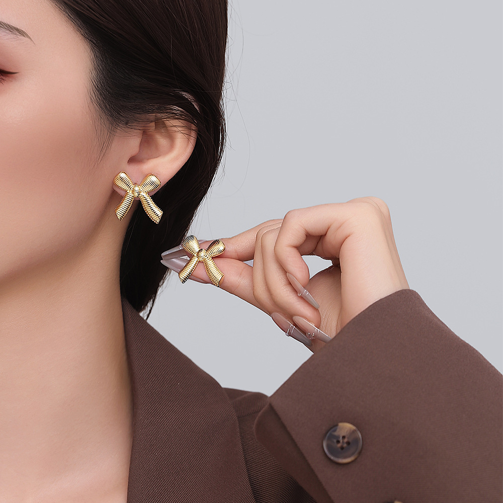 New Fashion Metal Striped Texture BowKnot Stud Earrings for Women 18K Gold Plated Bow Earring Statement Jewelry Gift