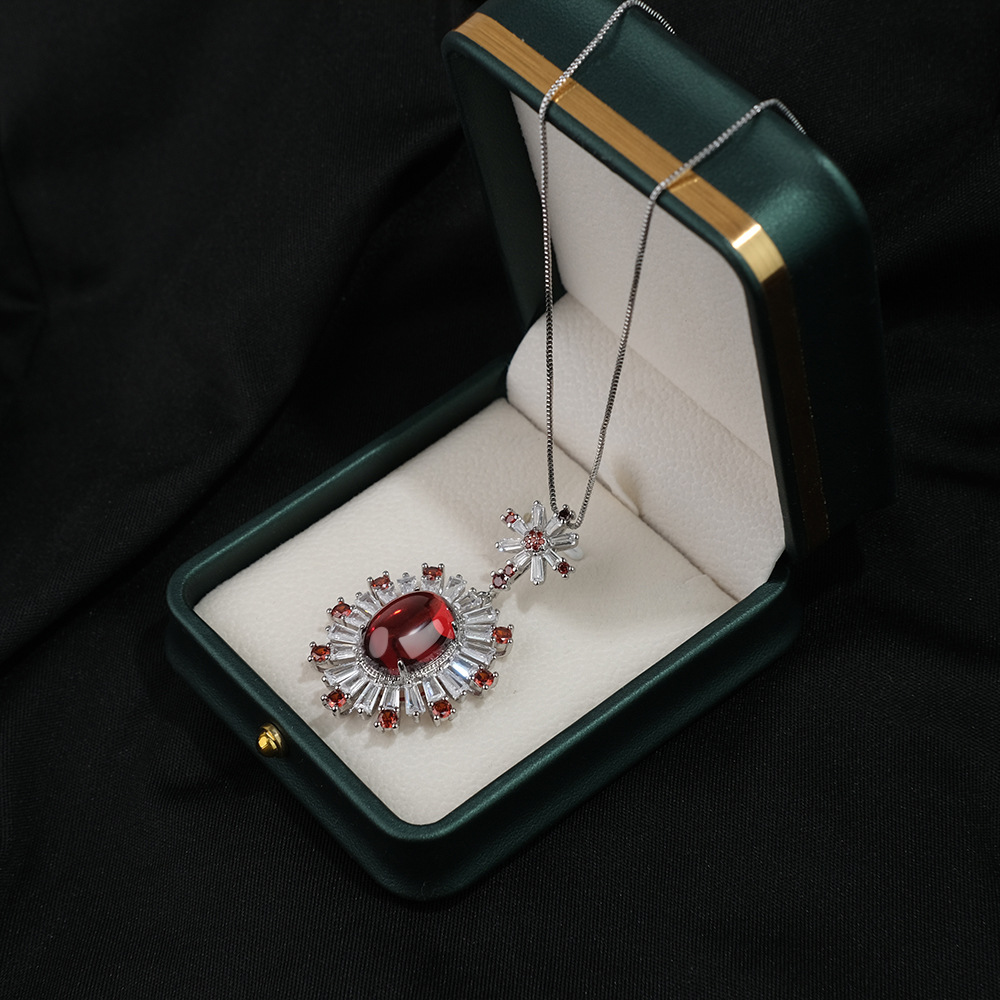 New Luxury High-end Sapphire Zircon Women's Jewelry Necklace Elegant Jewelry Accessories2