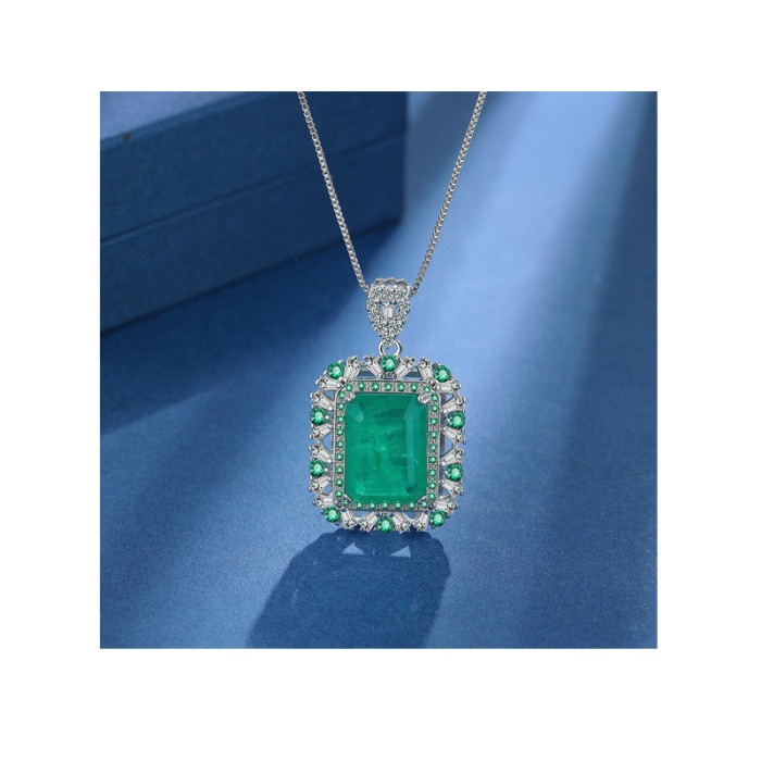 Fine Cutting Pendant Necklace for Women Green Gemstone Jewelry Choker Gift