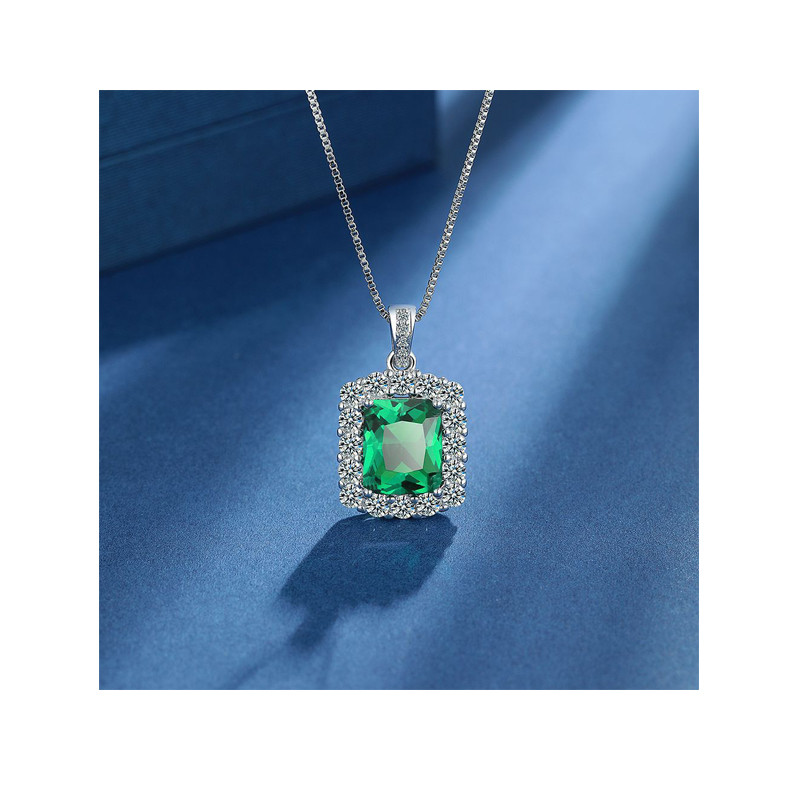 Vintage Green Moissanite Pendant Charm Wedding Pendants Necklace For Women Party Choker Jewelry Gift