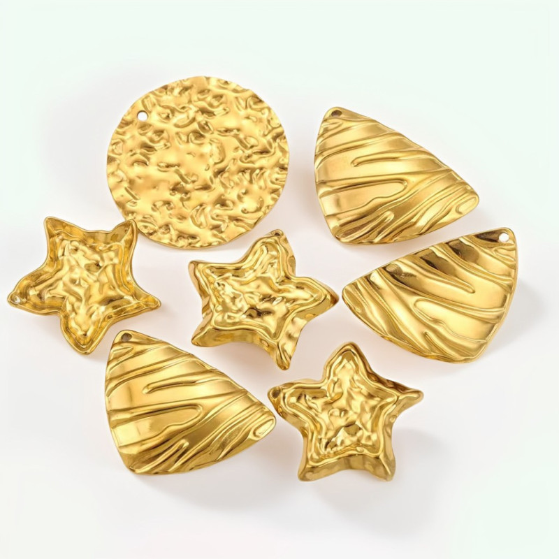Stainless Steel Gold Plated Charm Connector Triangle Round Embossed Metal Pendant for DIY Necklace Jewelry Making Wholesale