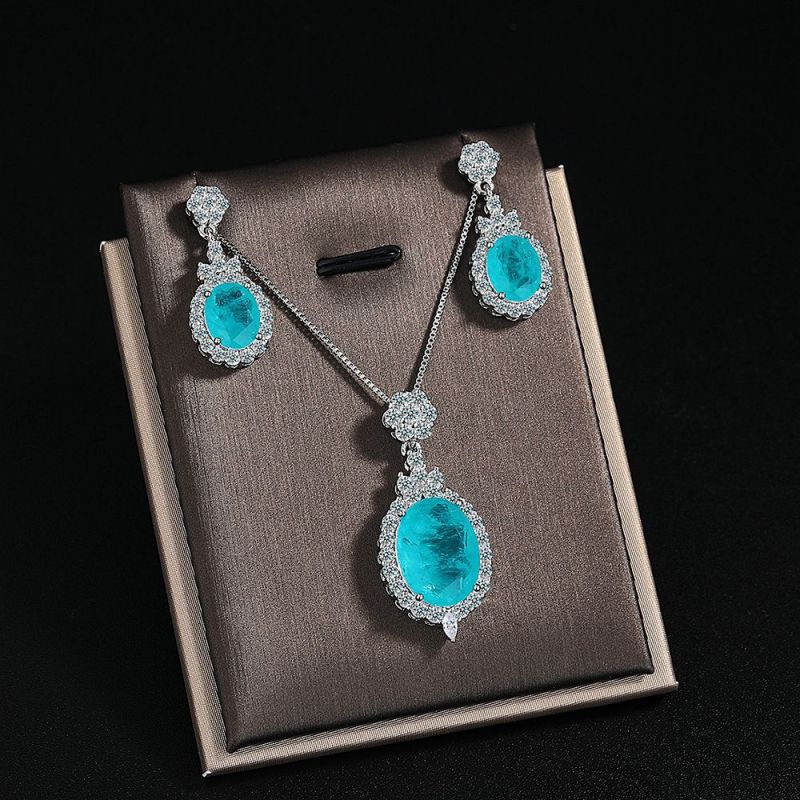 New Jewelry Set Full of Diamond Light Luxury Designer Jewelry Women's Stud Earrings Necklace
