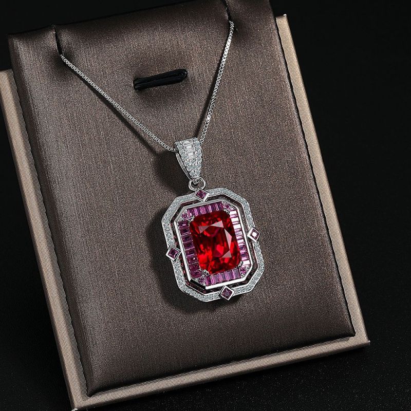 Luxury Necklaces Red Corundum Gemstone Women's Necklace Luxury Design Sense Jewelry Halloween Gift