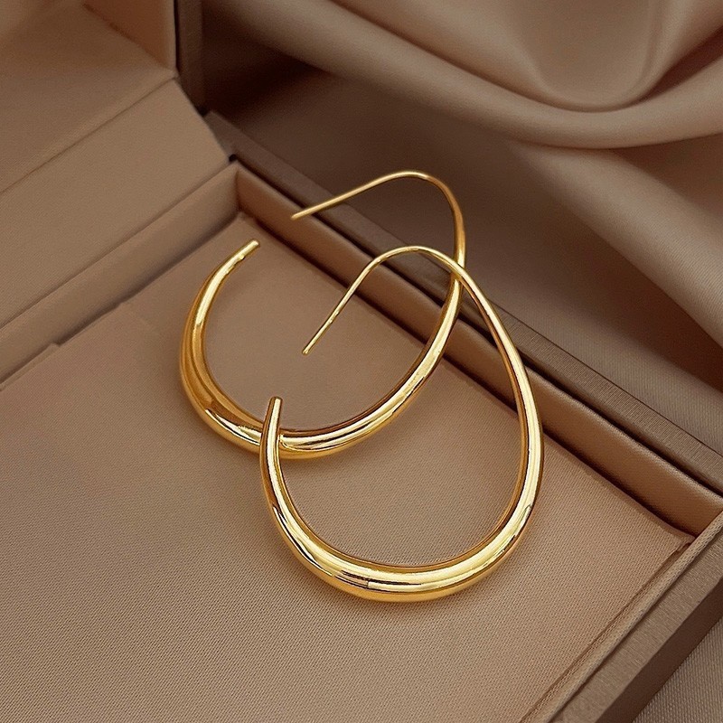Hot Sale Geometric Oval Hoop Earrings For Women Simple Desgin Earrings Party Wedding Jewelry