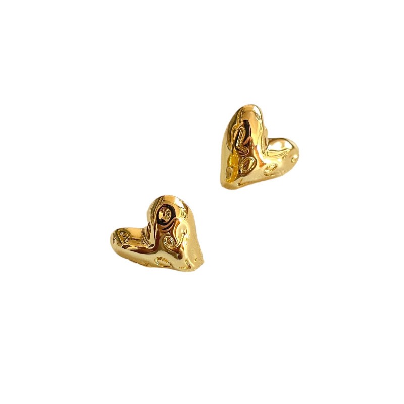 Vintage Heart Metal Stud Earrings for Women Boho Elegant Geometric Irregular Ear Studs Ear Buckle Party Jewelry