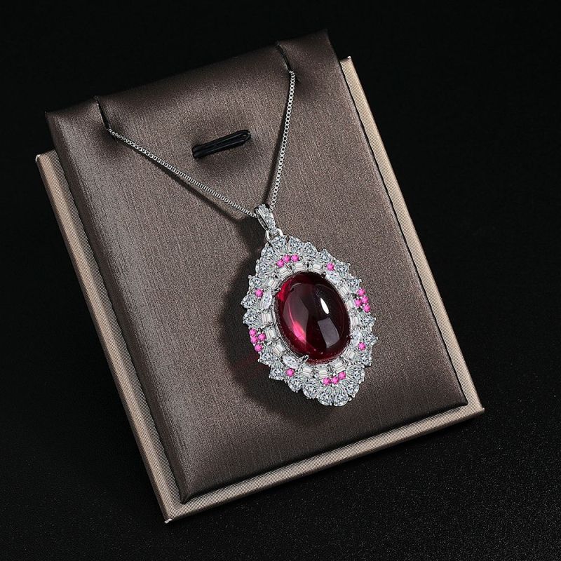 New Egg-shaped Ruby Full Diamond Women's Jewelry Necklace Luxury Designer Jewelry Necklace
