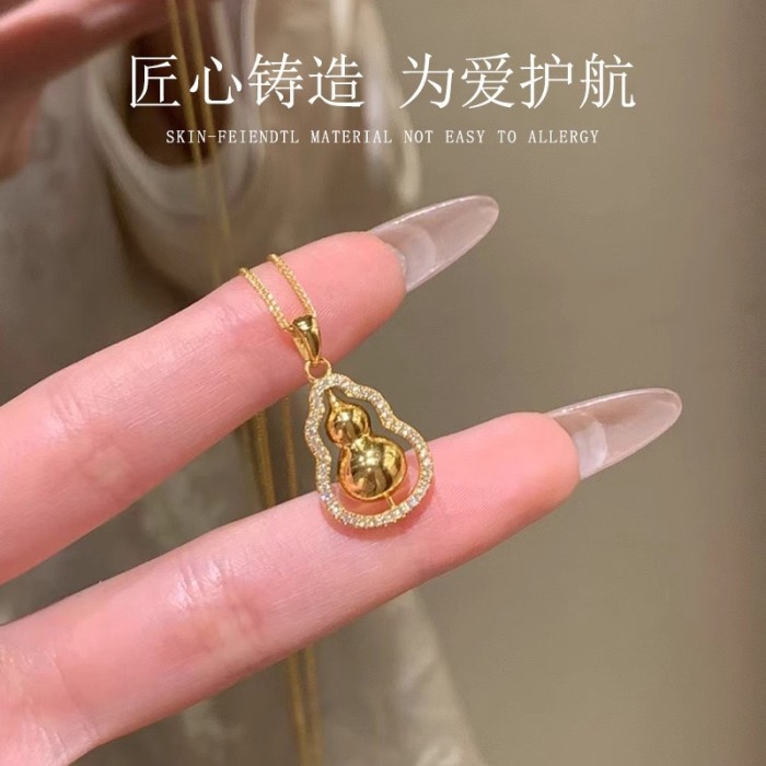 New Fashion Yellow Gold Gourd Female Light Luxury Pendant Pendant Necklace Chinese Jewelry