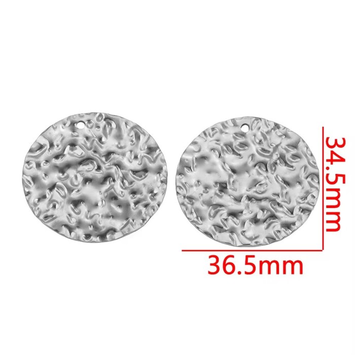 Stainless Steel Gold Plated Charm Connector Triangle Round Embossed Metal Pendant for DIY Necklace Jewelry Making Wholesale
