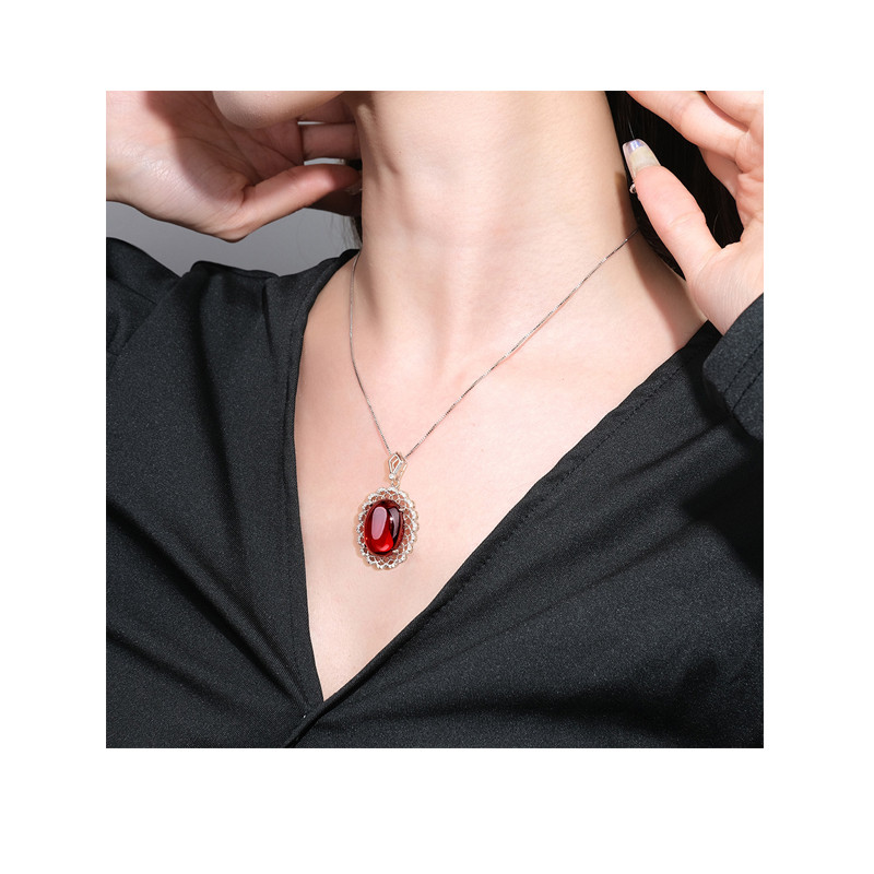 Brilliant Oval Red Garnet Cubic Zirconia Pendant Necklace Anniversary Party Luxury Lady's Necklaces Gift New Jewelry