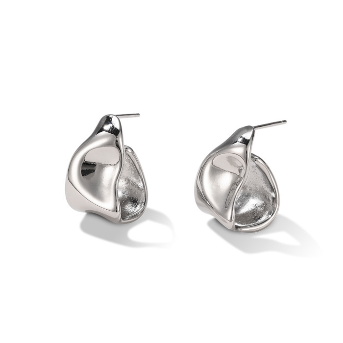 Irregular C-shaped Geometric Stud Earrings for Women Light Luxury Fine Jewelry Minimalist Accessories