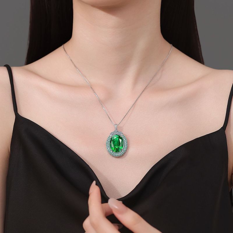 Natural Green Gemstone Pendants Necklaces for Women Oval Romantic Wedding Gift Valentine's Jewelry