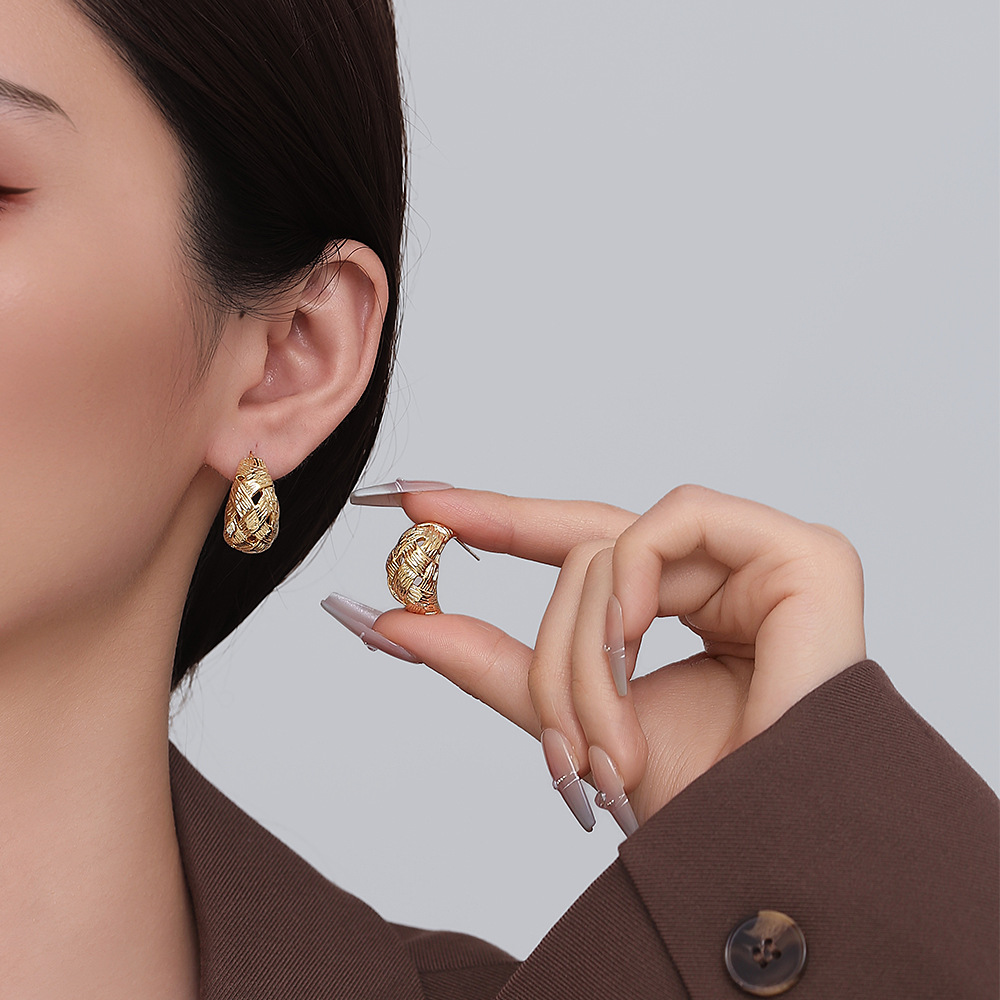 Fashion Exaggerated Gold Color Metal Earrings for Women Geometric Vintage Simple Metal Earrigns Jewelry Gifts4