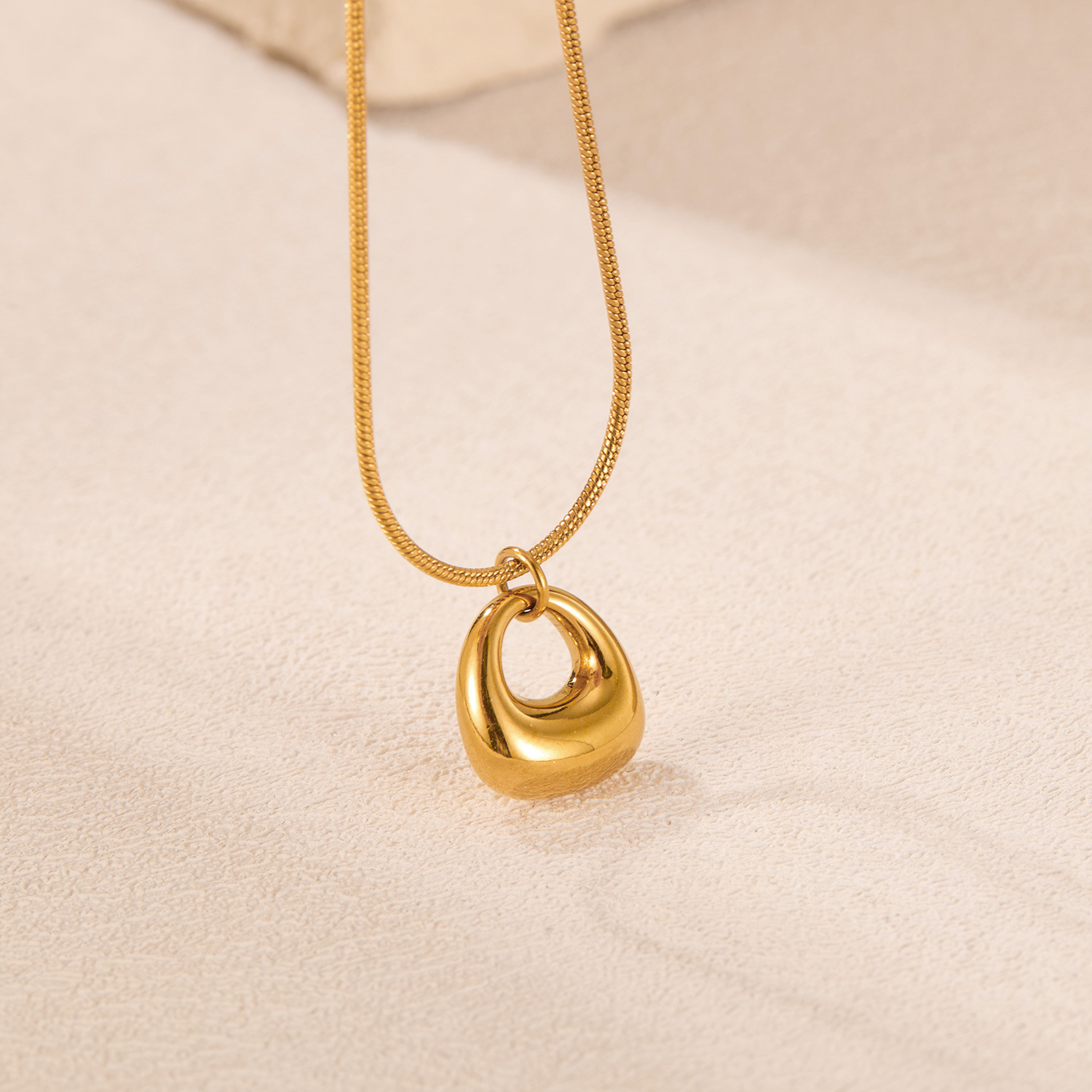 INS Style Titanium Steel Geometric Necklace Women's Jewelry Fashion Commuting Versatile High-end Stainless Steel Jewelry4