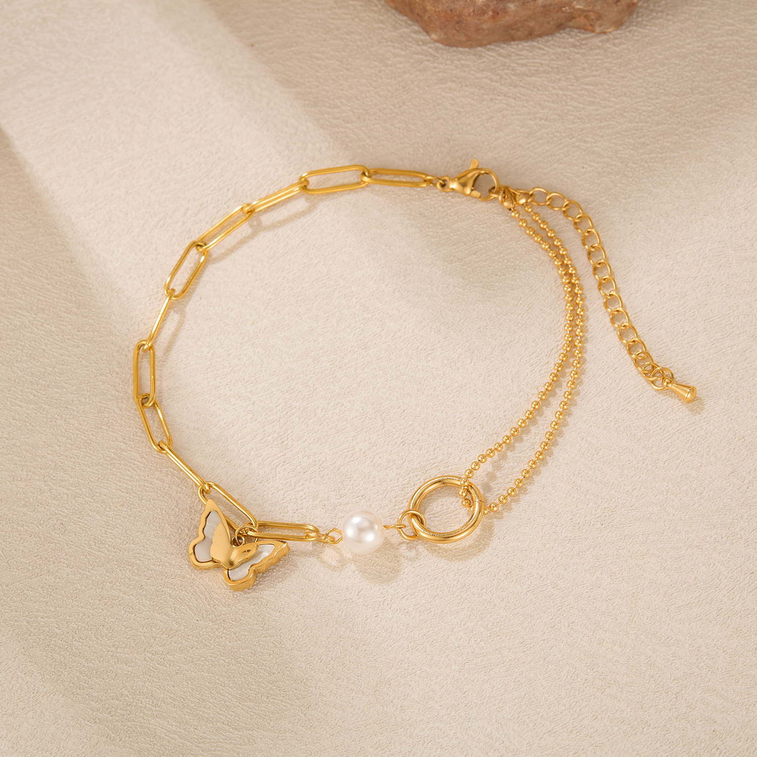 Vintage Metal Anklet Sweety Romantic Butterfly Pendant Ankle Bracelet Elegant Metal Jewelry Anklet Girls Exquisite Anklet