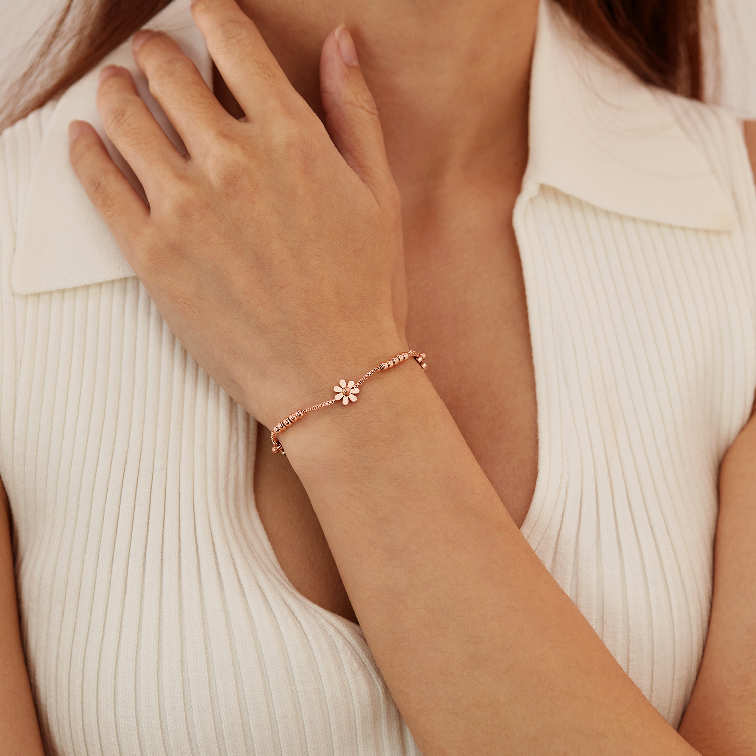 Titanium Steel Rose Gold Plated Small Fresh Daisy Charm Bracelet Female Jewelry Trendy Chain & Link Bracelets