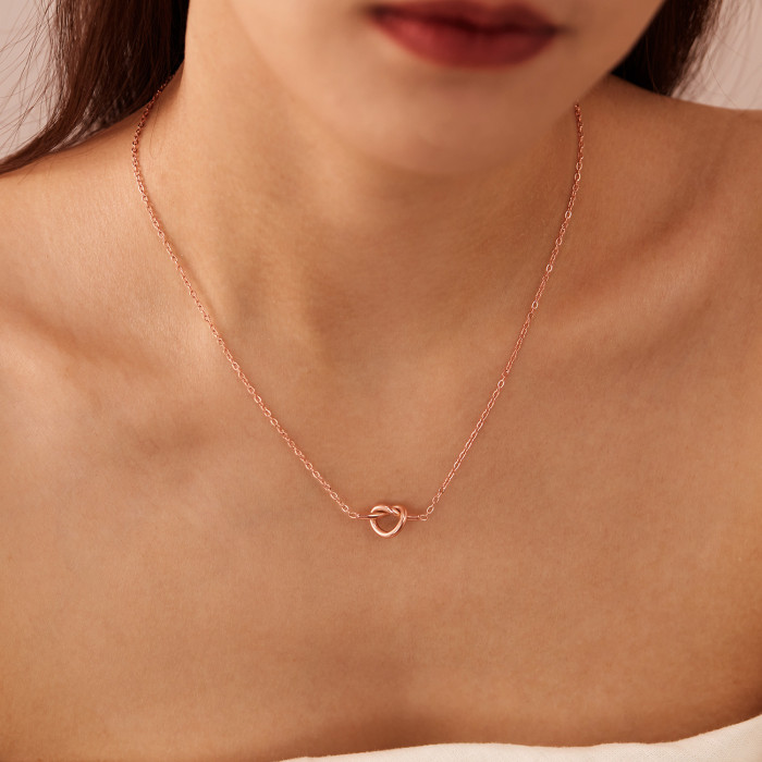 Crowd Lover Knot Heart Shaped Pendant Necklace, Women's Titanium Steel Plated 18K Gold Popular Collar Chain