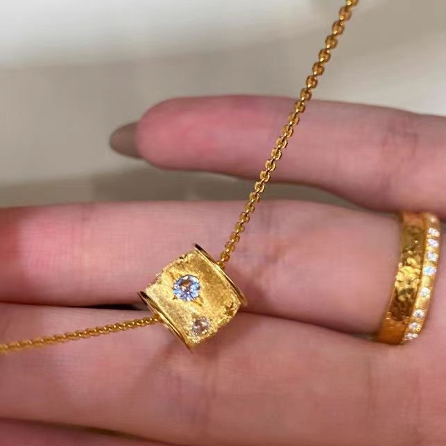 Golden drawn - wire waist - tube eight - pointed star necklace, vintage sweater chain