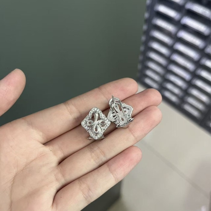 Four-leaf Clover and Snake-shaped Stud Earrings with Diamonds for Women,  Design in the Buche Style, Light Luxury and Fashionable Earrings
