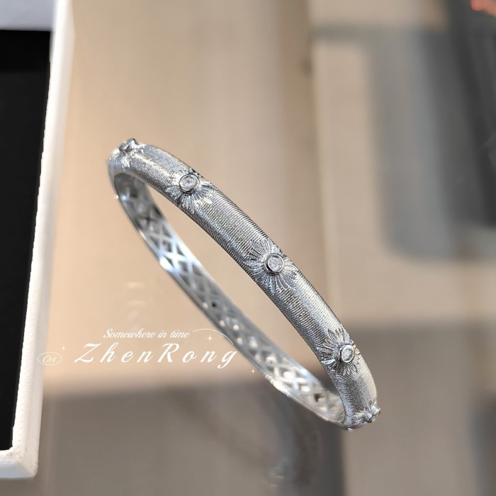 Italian Buchi weave engraved gold bracelet comes and goes, wire drawing process, high-end sense light luxury bracelet, court style girl