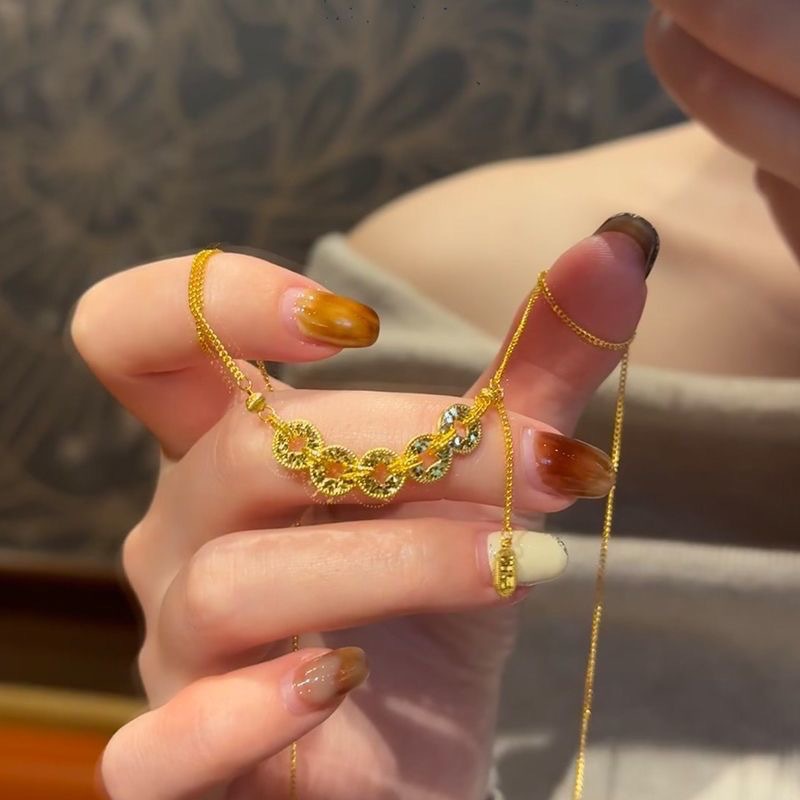 Gold Five-Emperor Coin Necklace, Retro and Luxury Light Necklace2