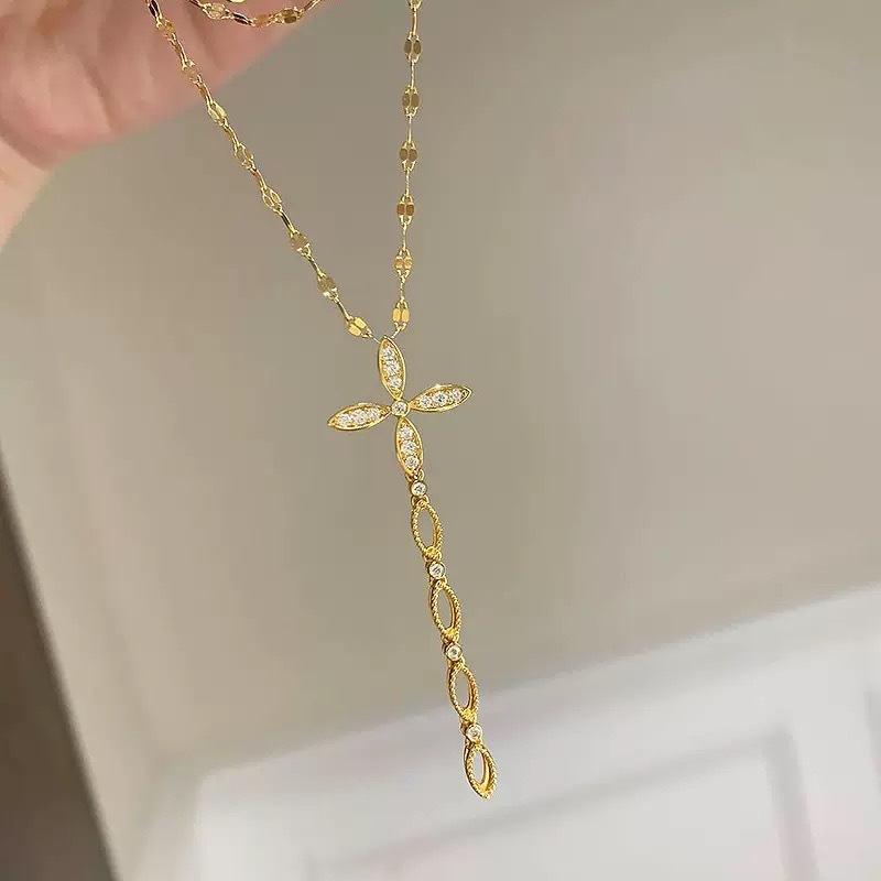 Full-diamond Starlight Necklace, a luxurious and high-end cross tassel chain for women4