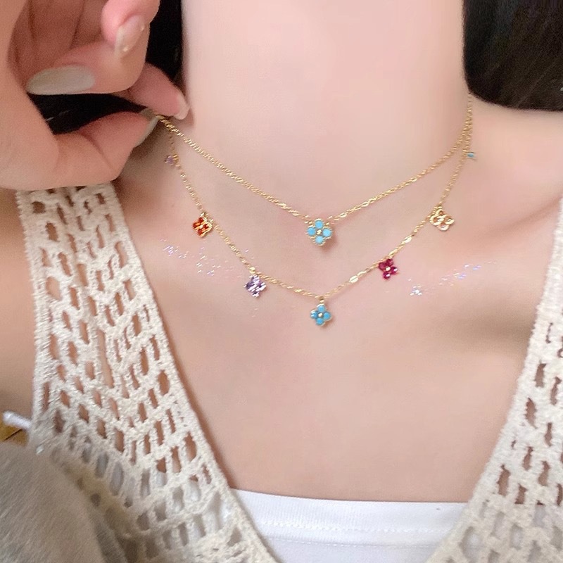 Four-leaf clover necklace for women, light luxury with colored zircon, stylish, high-end, trendy and delicate chain3