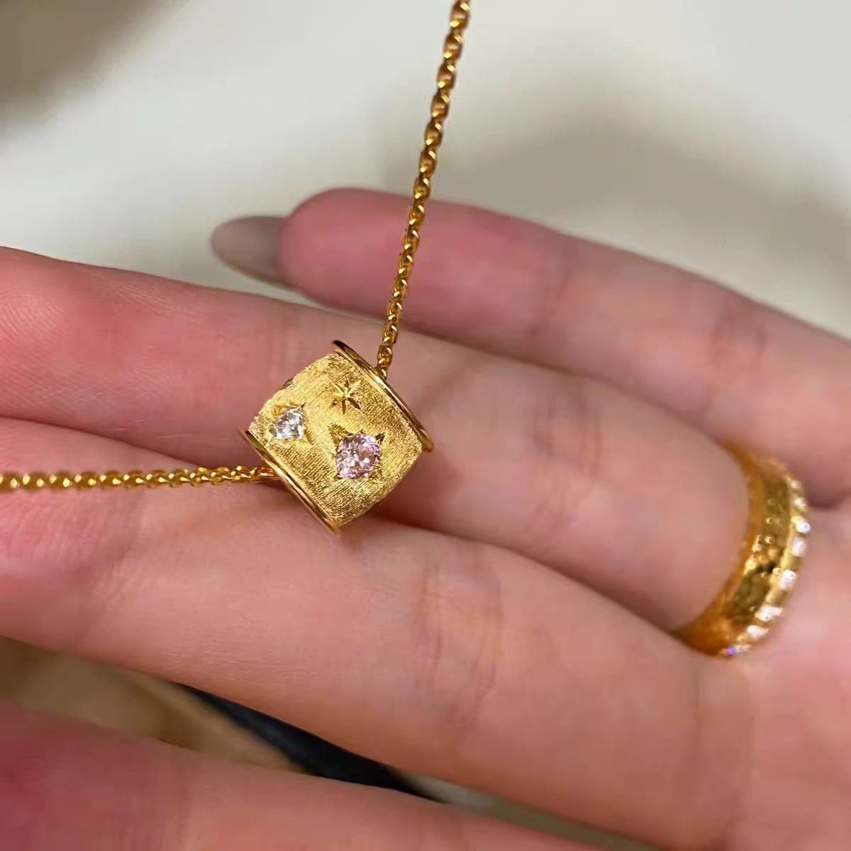 Golden drawn - wire waist - tube eight - pointed star necklace, vintage sweater chain3