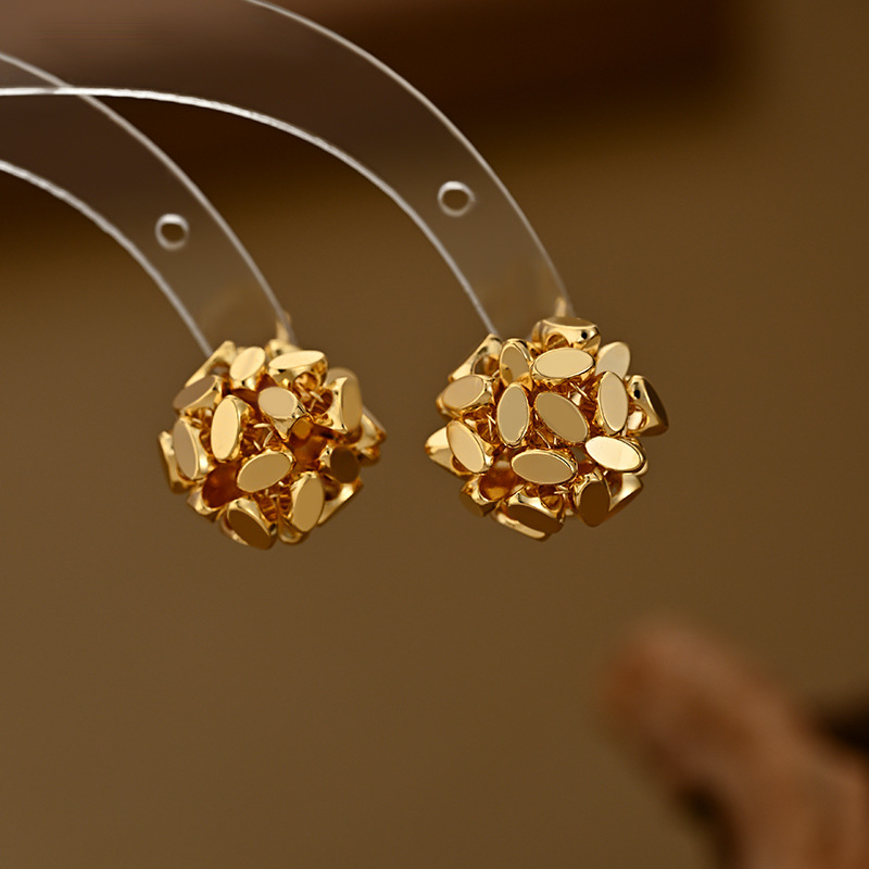 Douyin Live Hot Sale S925 Silver Needle Irregular Small Circle Earrings for Women, Broken Silver 3D High - end and Niche Ear Accessories