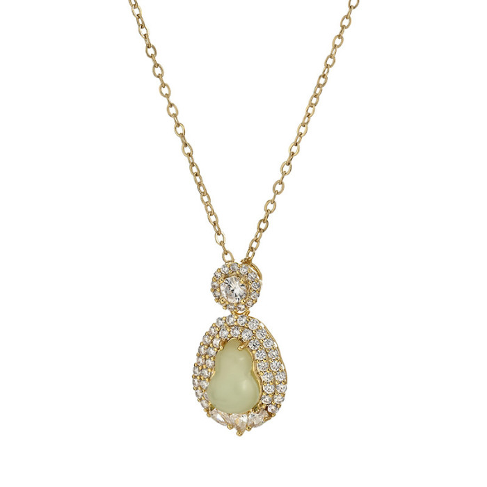 A delicate and versatile neck chain for women, featuring a real gold - plated design with micro - inlaid zircon stones, an elegant collarbone chain. It has a high - end look with an imitation chalcedony gourd pendant.